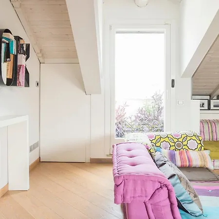 Plum Guide - Chalet Apartment