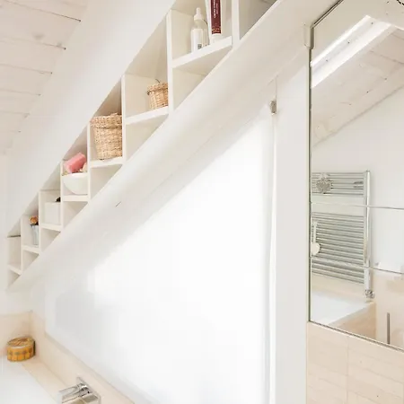 Plum Guide - Chalet * Milan